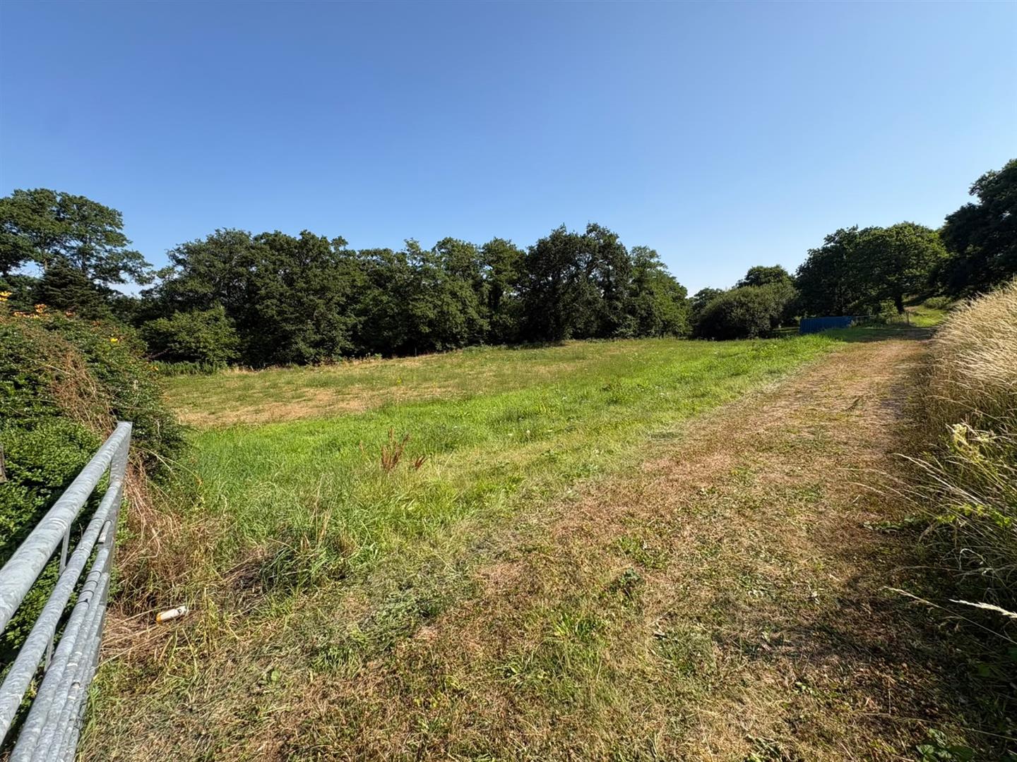 Caepontbren, Pontyates, Llanelli, SA15 5TX